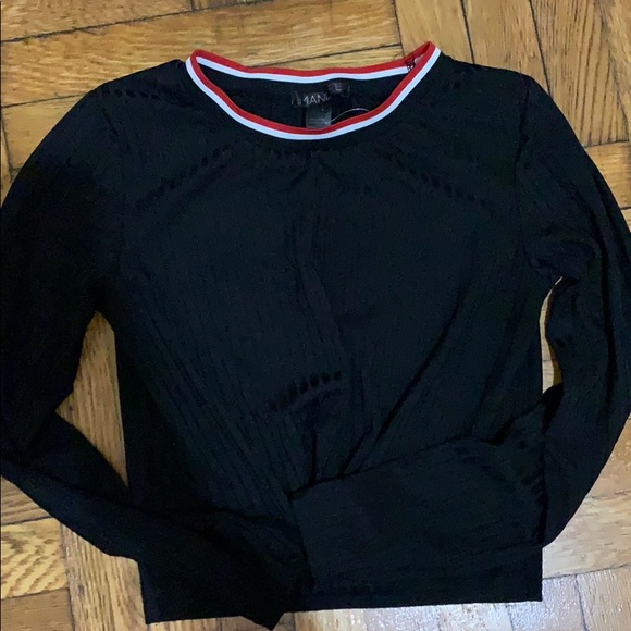 Black/White/Red crop top - Picture 2 of 3